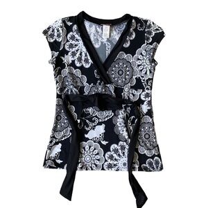 Y2k A’Gaci black white paisley print v neck tie waist blouse top size large